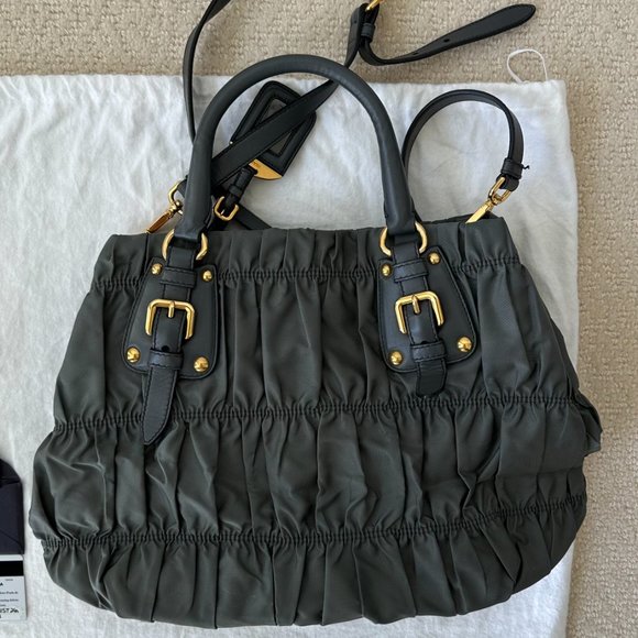 Prada - Grey Tessuto Gaufre Nylon - Crossbody Bag - Picture 9 of 16